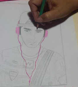 I love his gaze <3