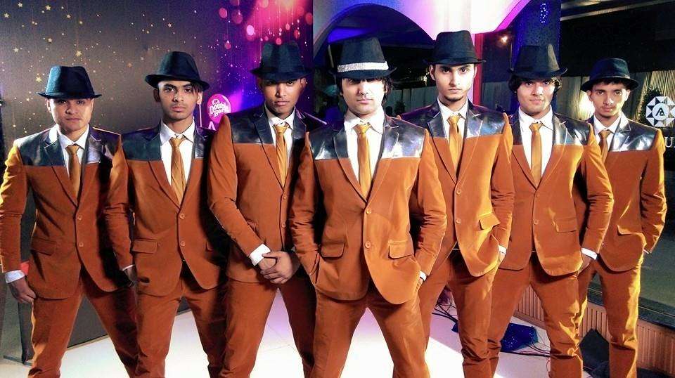 Shraey Khanna INVINCIBLE-Perform at ASIANET TELEVISION AWARDS 2015 